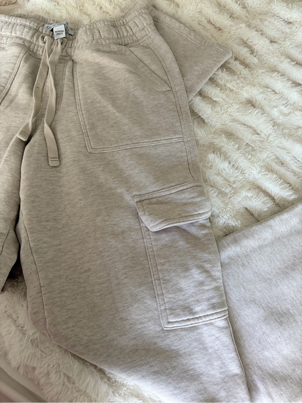 Calvin Klein cargo sweatpants - Picture 5 of 6